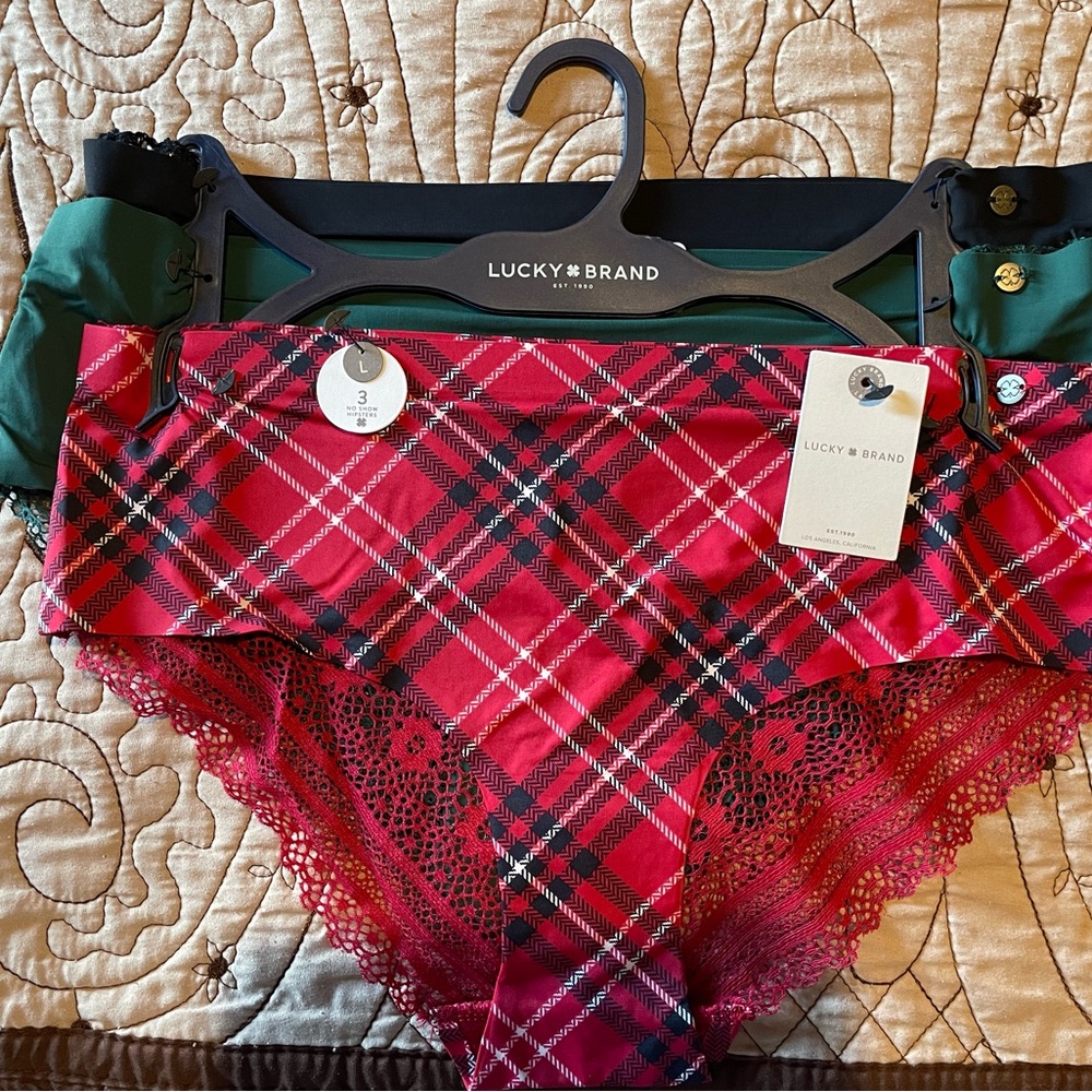 Lucky Brand 3Pack No Show Hipsters